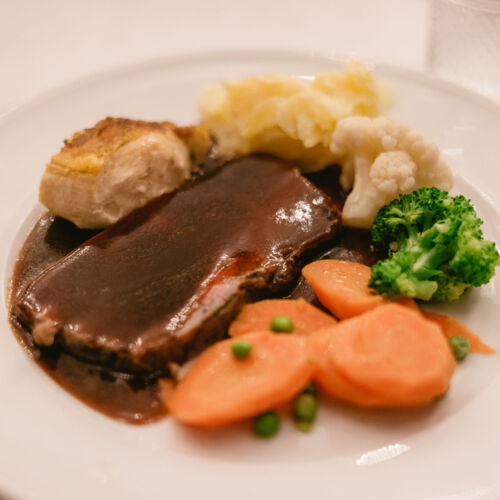 Rinderfilet an frischem Gemüse vom Markt im Bodano in Bodman